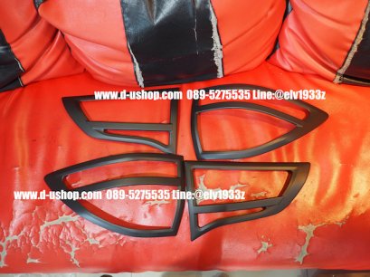 ครอบไฟท้ายดำด้านตรงรุ่น Mitsubishi Pajero Sport