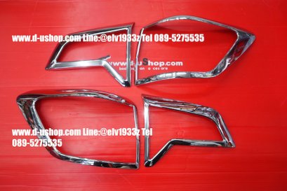 Chrome tail lamp cover for Nissan TERRA model.