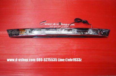 The tail has LED lights that match the Nissan TERRA model.