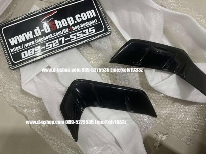 ครอบไฟตัดหมอกดำเงาทรง Sport สำหรับ Toyota Yaris Cross 2024-2025