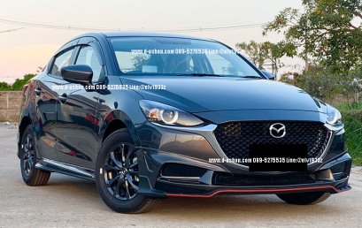 ชุดแต่งสเกิร์ตรอบคันตรงรุ่น Mazda 2 New 2020 (4Dr) ทรง FREEFROM
