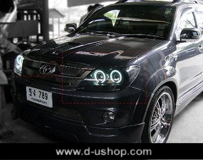 ไฟหน้าโปรเจคเตอร์ Fortuner โคมดำ วงแหวน CCFL