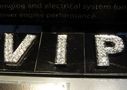 Logo VIP Diamond ฝังเพชรทั้งอัน