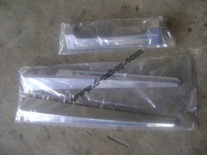 คิ้วฝาท้ายโครเมี่ยม สำหรับ Nissan March