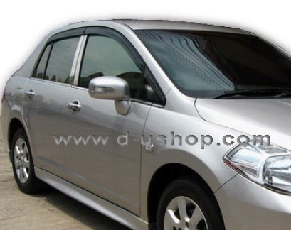 กันสาด Nissan Tiida 06 (5ประตู สีดำ)
