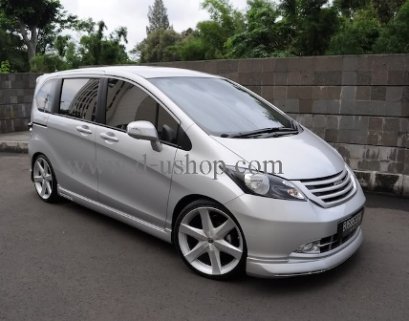 ชุดแต่งรอบคัน Freed ทรง ZEUS (ABS)