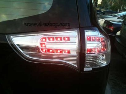 ไฟท้ายสีขาวแบบ LED สำหรับ Mitsubishi Pajero Sport