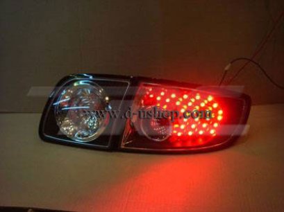 ไฟท้าย LED Mazda 3 รุ่น 4 ประตู (โคมดำ)