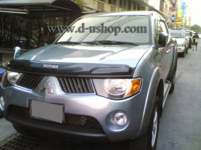 กันแมลง Triton 05 สีดำ