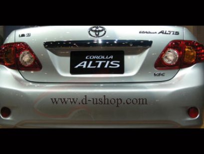 คิ้วฝาท้าย Altis 08