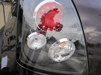 โคมไฟท้าย SUZUKI SWIFT โดนัท LED