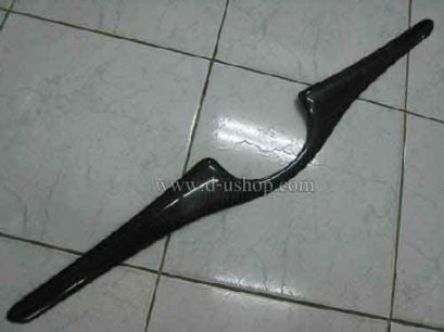 คิ้วฝาท้ายคาร์บอนสำหรับ Yaris