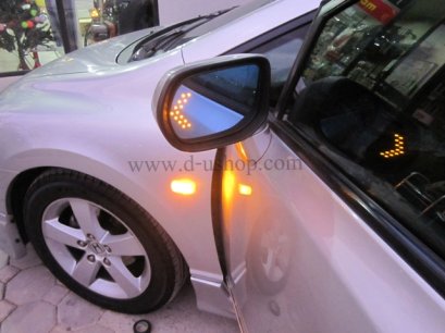 เลนส์กระจกมองข้างพร้อมไฟเลี้ยว