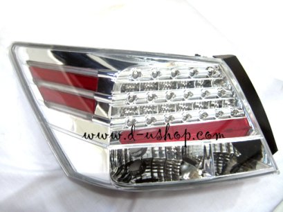 โคมไฟท้าย ขาวโครเมียม LED Accord 08-11
