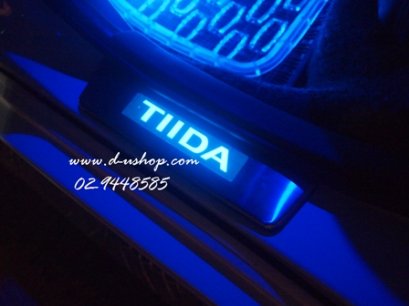 กาบบันไดมีไฟ Nissan Tida 4/5 ประตู