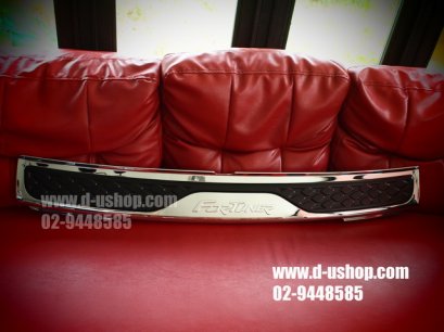 กาบบันไดฝาท้ายกันรอย Fitt Fortuner 2011