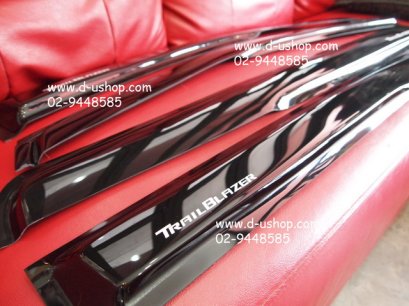 กันสาดสีดำตรงรุ่น Chevrolet Trailblazer 2012