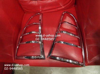 ครอบไฟท้ายโครเมียม Toyota Innova 2012