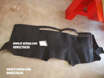 พรมปูคอนโซนหน้า Nissan March  ตรงรุ่น