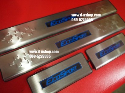 กาบบันไดมีไฟเรืองแสงสีฟ้า Ford Eco Sport