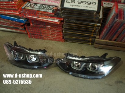 โคมไฟหน้าโปรเจคเตอร์พื้นดำตรงรุ่น Toyota Vios All New 2013
