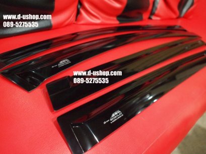 กันสาดสีดำตรงรุ่น Honda Mobilio 2014