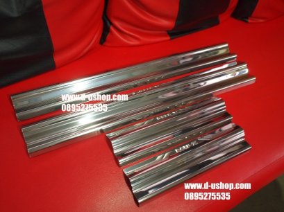 กาบบันไดสแตนเลสกันรอยตรงรุ่น Isuzu MU-X ปั๊มนูน