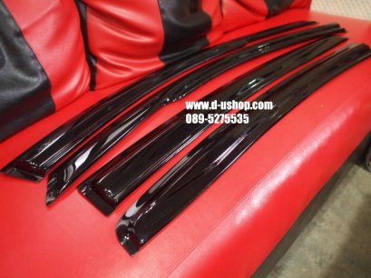 กันสาดประตูสีดำตรงรุ่น Honda HR-V 2015