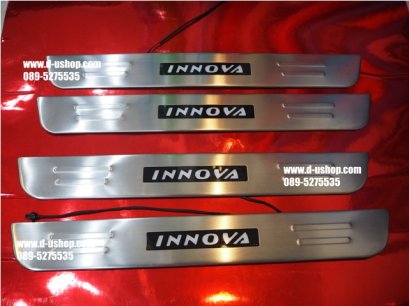 กาบบันไดมีไฟตรงรุ่ง Toyota Innova 2012