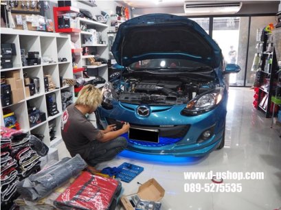 ลูกค้า Mazda2 สีฟ้ามาจัดแต่งไฟใต้ท้องสวยๆกับดียูช้อปค่ะ