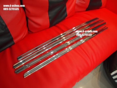 ขอบหน้าต่างโครเมียมตรงรุ่น Honda HR-V 2014