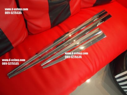 กันกระแทกข้างประตูโครเมียมตรงรุ่น Honda HR-V 2014