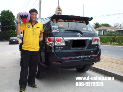 ลูกค้า Toyota Fortuner สีน้ำเงินมาแต่งเท่ห์กับดียูช้อปค่ะ