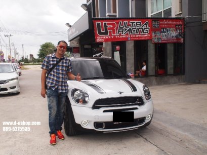 ลูกค้า Mini CountryMan สีขาวป้ายแดงมาแต่งเต็มกับดียูช้อปค่ะ