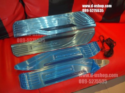 กาบบันไดมีไฟ ตรงรุ่น all new toyota Alphard  2015