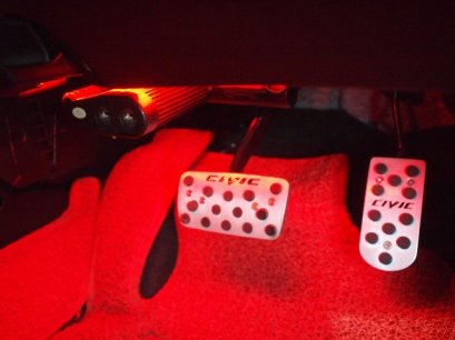 ที่เหยียบกันลื่นตรงรุ่น Honda Civic New 2012-2015 รุ่น3ชิ้น