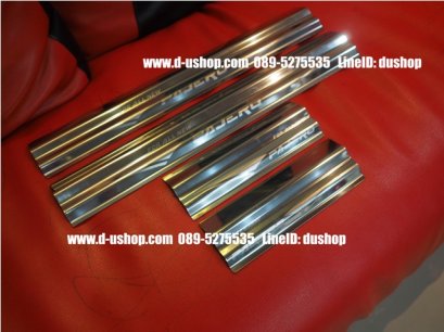 กาบบันไดสแตนเลสกันรอยตรงรุ่น Mitsubishi Pajero All New 2015