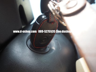 กระเป๋ากุญแจหนังดำด้ายแดงตรงรุ่นสำหรับ Honda Brio