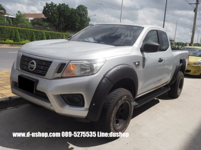 คิ้วล้อแต่งดำด้านรุ่นมีหมุด ตรงรุ่น Nissan Navara All New  4/2Dr