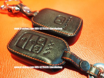 กระเป๋ากุญแจหนังดำด้ายแดง ตรงรุ่นสำหรับ Honda Civic All New 2016 (FC)