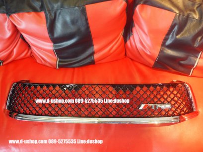 กระจังหน้าโครเมียมตัดดำ Toyota REVO 2015  TRD V.2