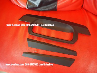 คิ้วกันกระแทกท้ายปลายดาบ ดำด้าน Isuzu D-Max All New 2011-16