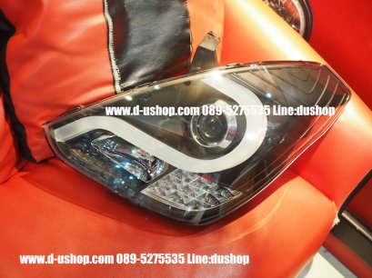 โคมไฟหน้าโปรเจคเตอร์พื้นดำตรงรุ่น Hyundai H1
