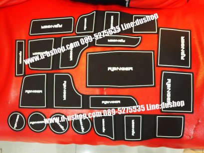 ​ชุดเซทที่กันลื่นตรงรุ่นแบบเต็ม Ford Ranger All New 2012-17 ขอบขาว