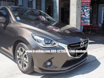 ครอบไฟหน้าโครเมียมตรงรุ่น Mazda2 Skyactiv 2015 4/5ประตู
