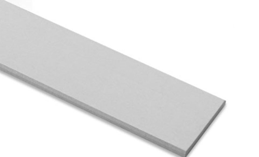 ไม้ระแนงเฌอร่า รุ่นขอบวี ผิวเรียบ สีธรรมชาติ 0.8x10x300 ซม.