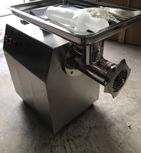 เครื่องบดเนื้อแสตนเลสแบบตั้งโต๊ะ 32# (พร้อมมอเตอร์)