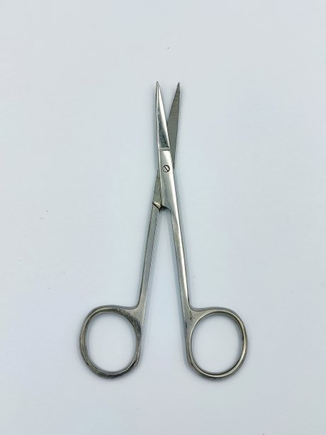 กรรไกรผ่าตัดปลายโค้ง ขนาด 110 มม.