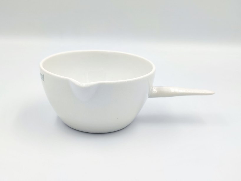 ถ้วยกระเบื้องก้นแบนมีด้ามจับ