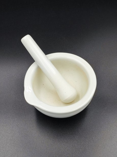 โกร่งบดยากระเบื้องพร้อมที่บด